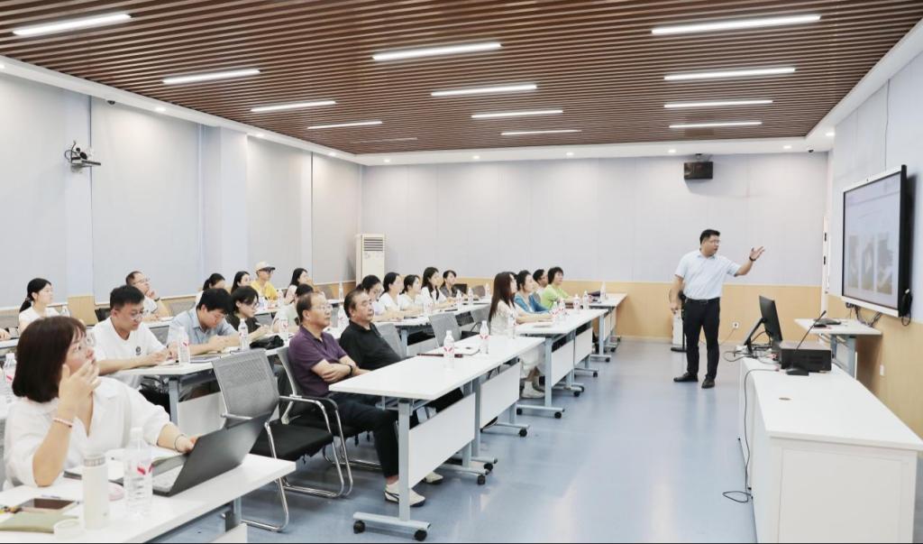 凝新赋能 蓄力前行——我校开展2026年新入职辅导员专项培训